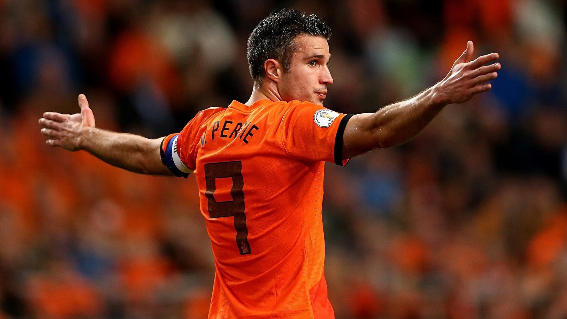 爱游戏体育平台-荷兰队在欧洲预赛中表现优异，顺利晋级